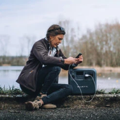 BLUETTI Générateur Électrique Solaire AC180 Avec Panneau Solaire PV200 -Plein Air Camping Magasin bluetti generateur electrique solaire ac180 avec panneau solaire pv200 5